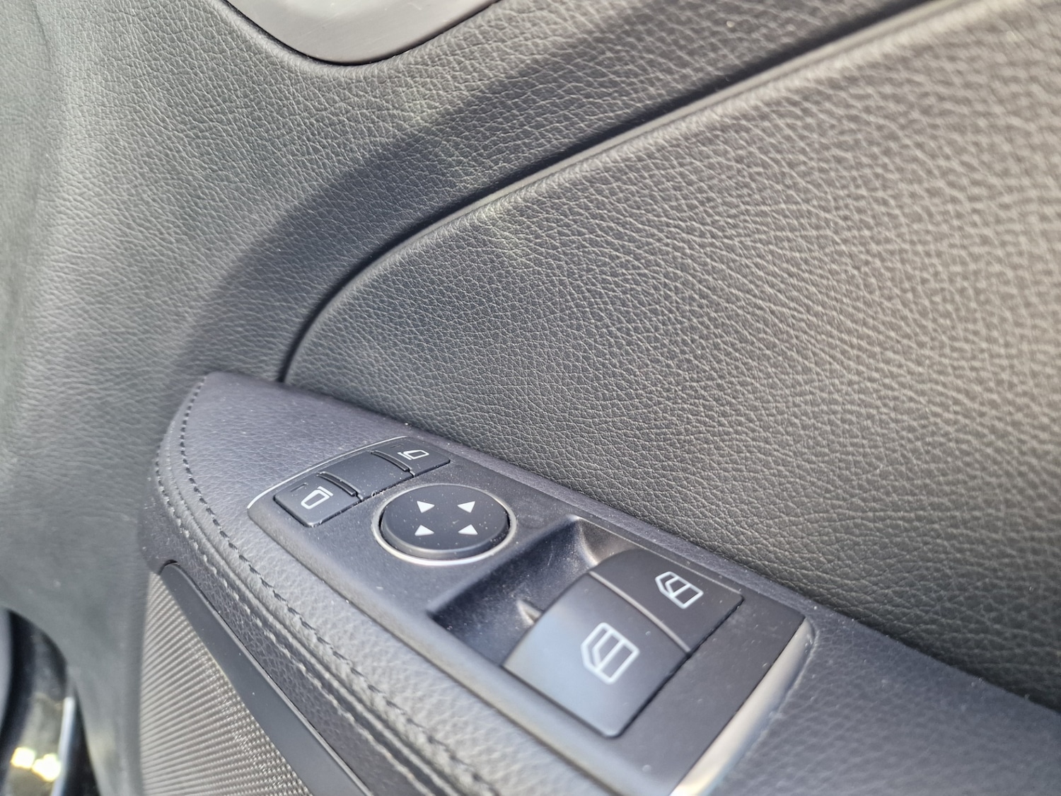 Used Mercedes-Benz SLK 2014 for sale - 76614809: Photo 12