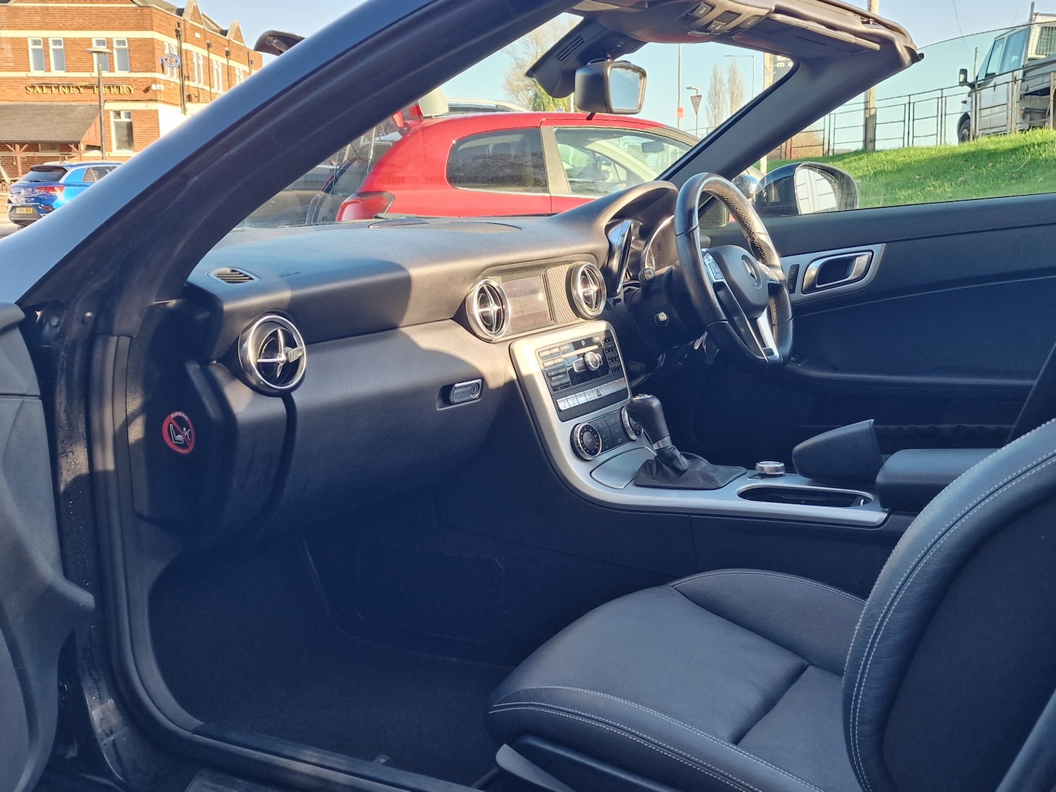 Used Mercedes-Benz SLK 2014 for sale - 76614809: Photo 24