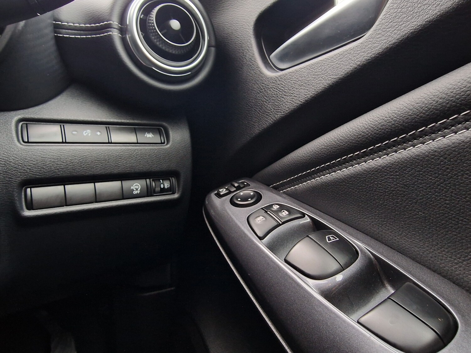 Used Nissan Juke 2023 for sale - 77532359: Photo 22