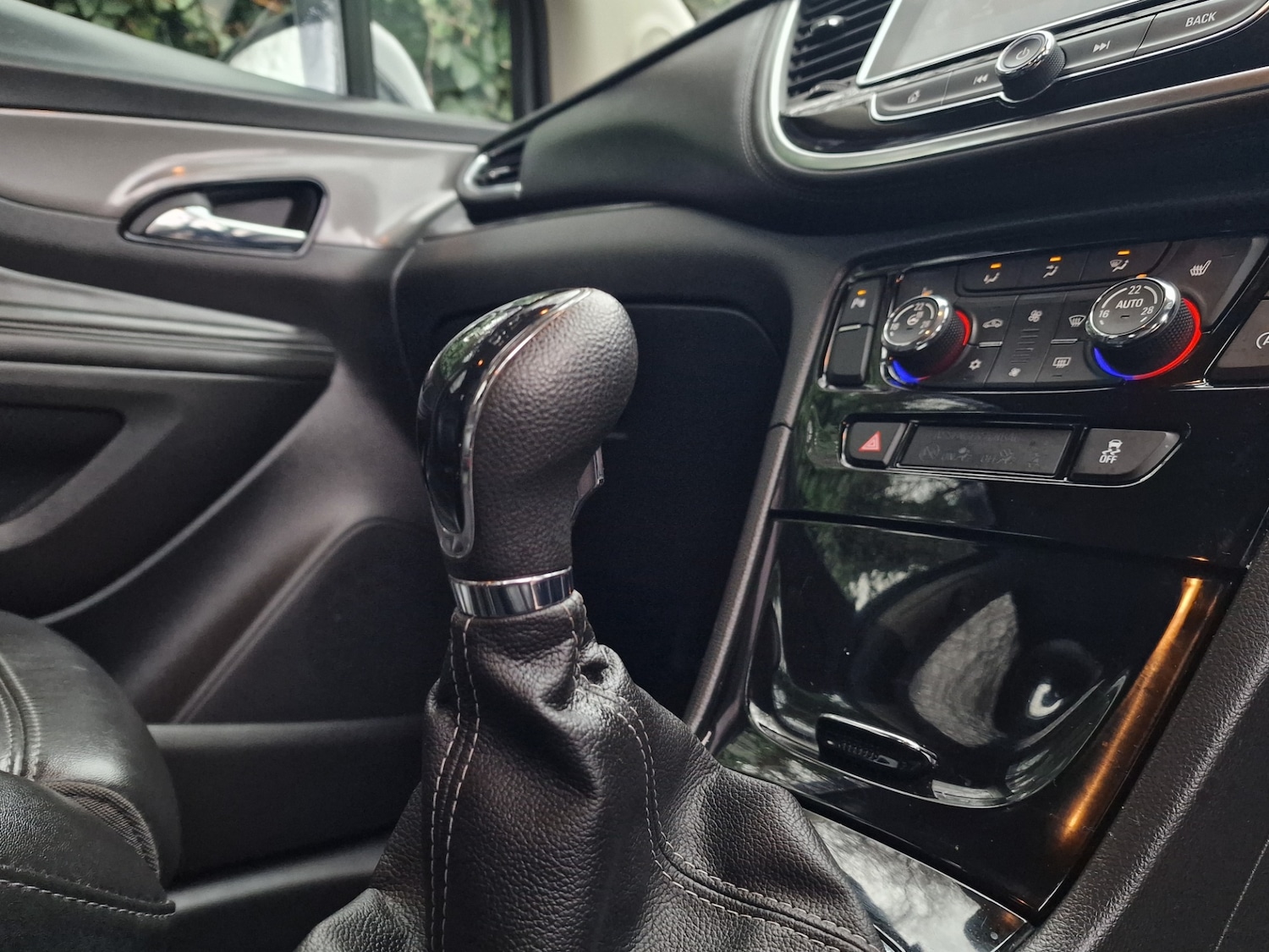 Used Vauxhall Mokka X 2017 for sale - 77311001: Photo 12