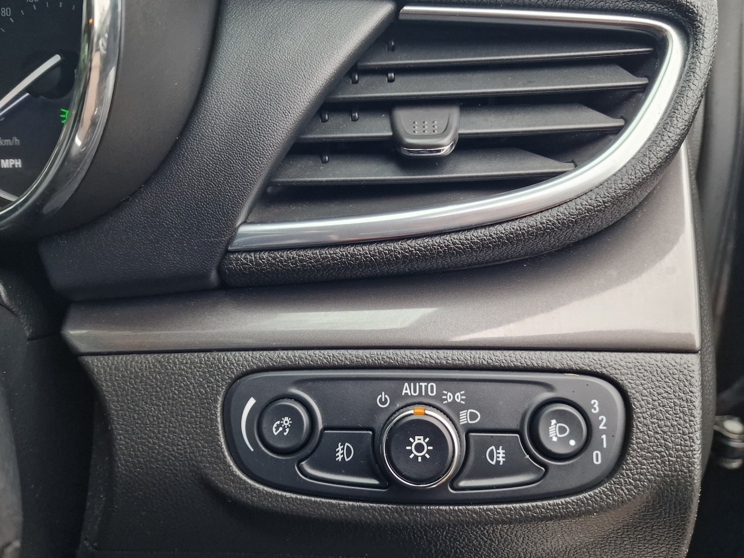 Used Vauxhall Mokka X 2017 for sale - 77311001: Photo 13