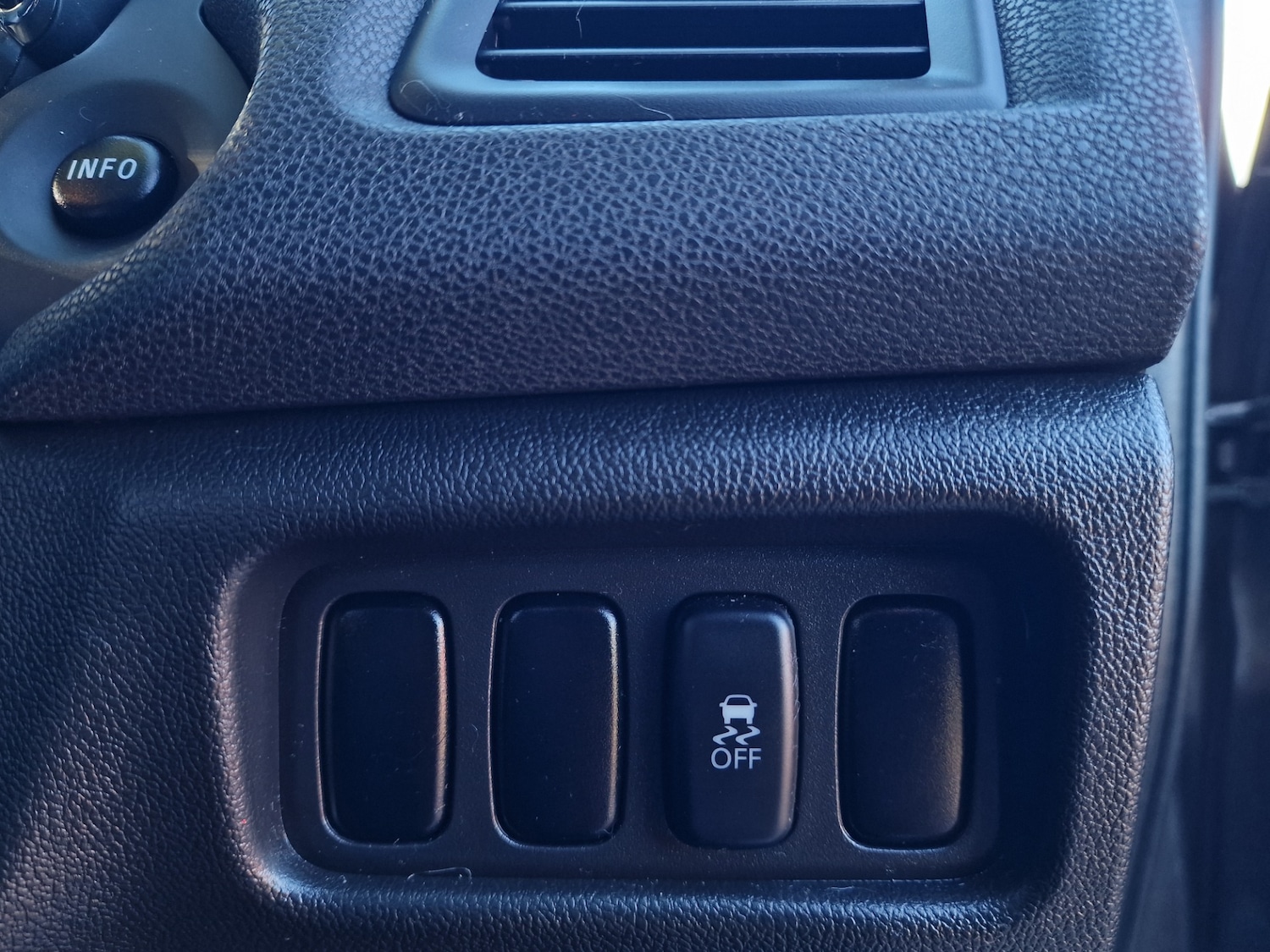 Used Mitsubishi ASX 2014 for sale - 76615701: Photo 15