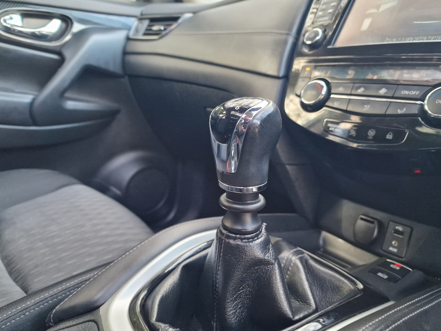 Used Nissan X-Trail 2018 for sale - 77025567: Photo 12