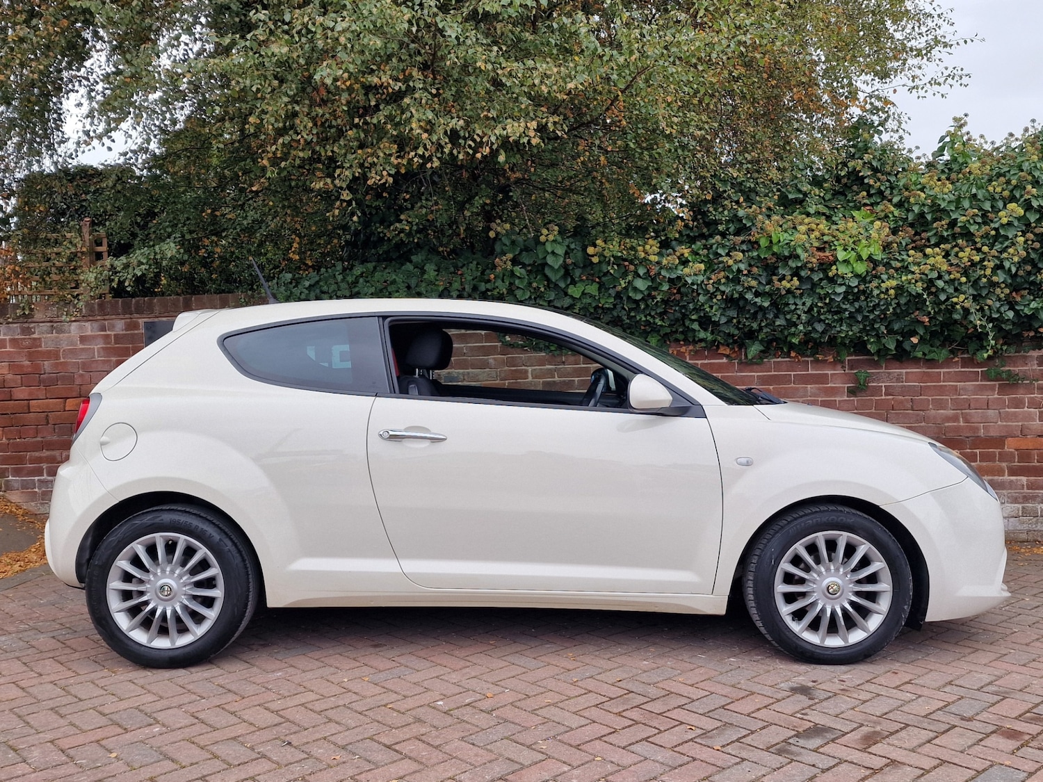 Used Alfa Romeo MiTo 2014 for sale - 76292293: Photo 8