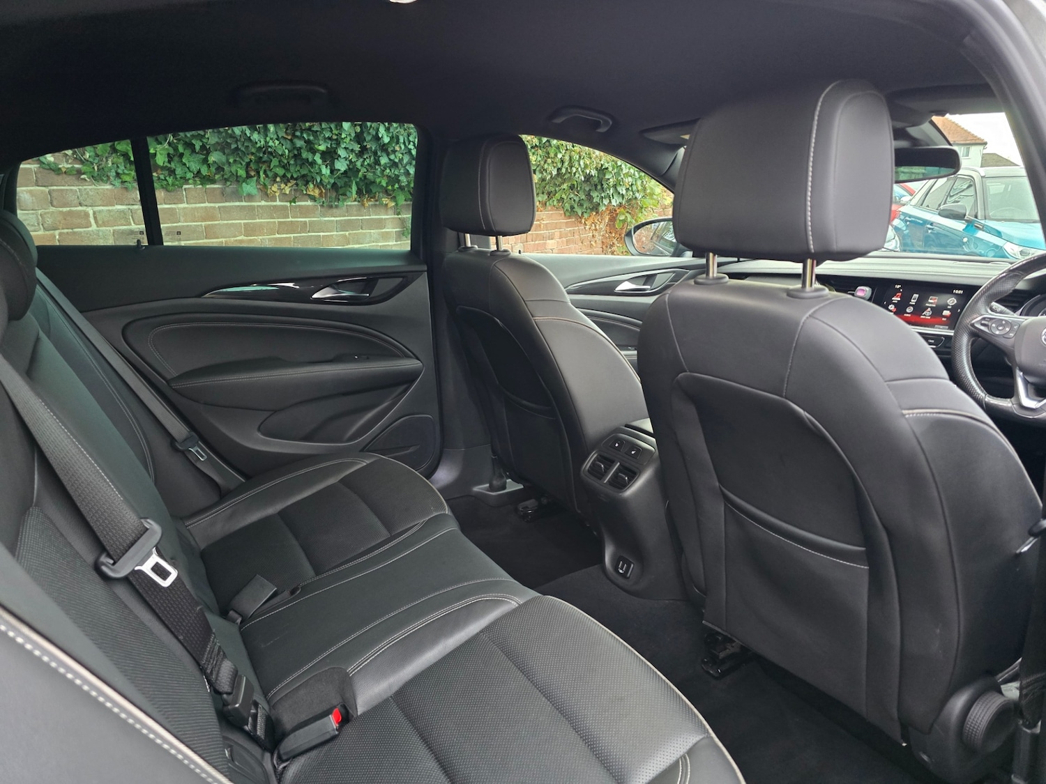 Used Vauxhall Insignia 2017 for sale - 76557121: Photo 15