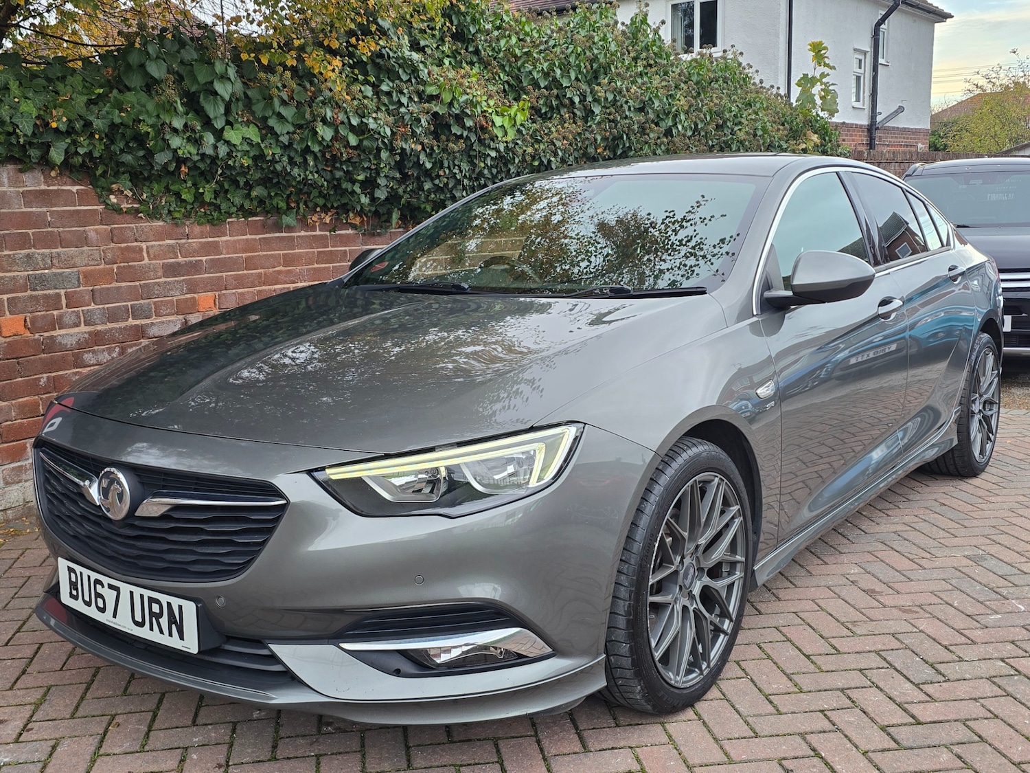 Used Vauxhall Insignia 2017 for sale - 76557121: Photo 3