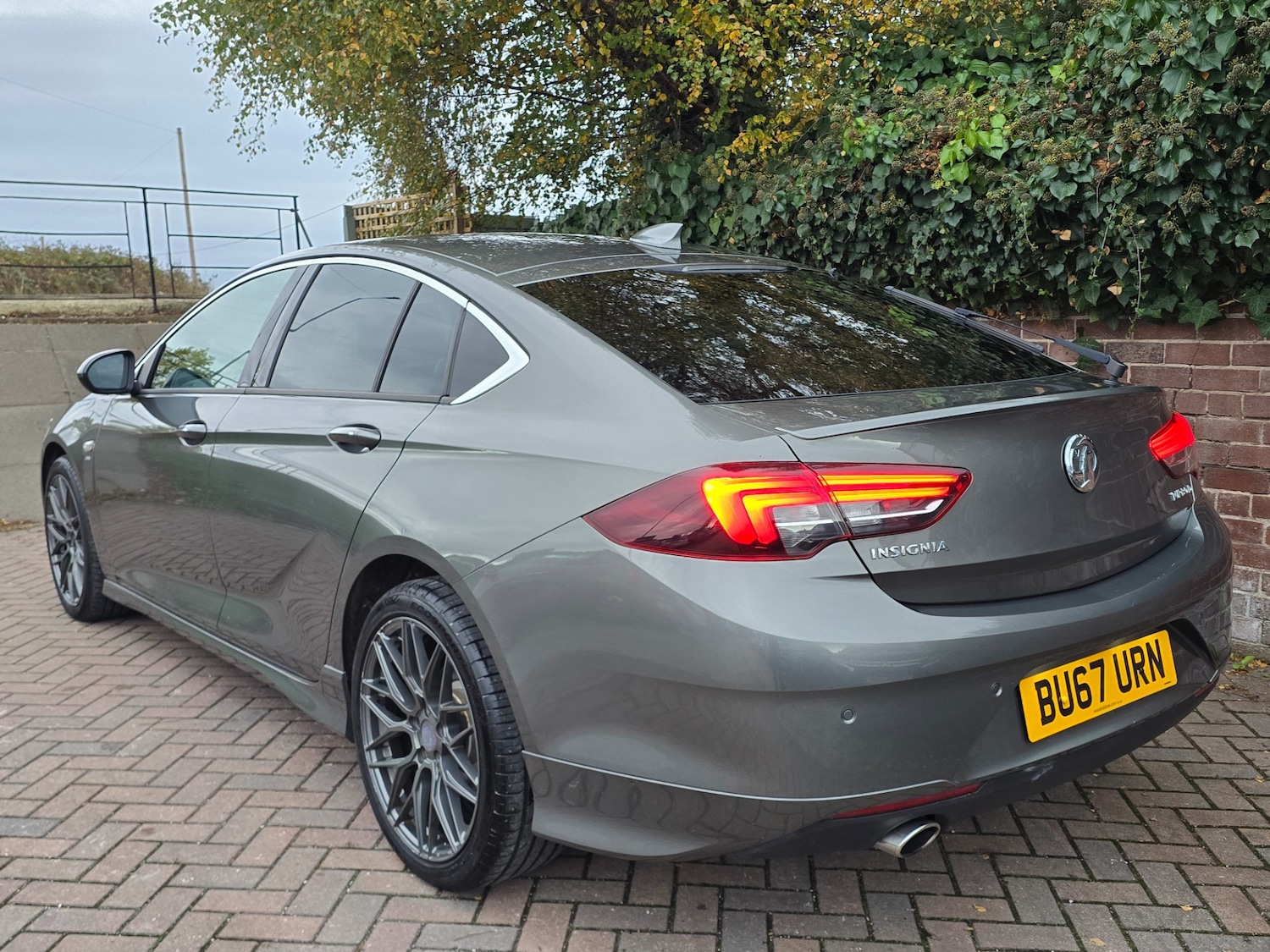 Used Vauxhall Insignia 2017 for sale - 76557121: Photo 5