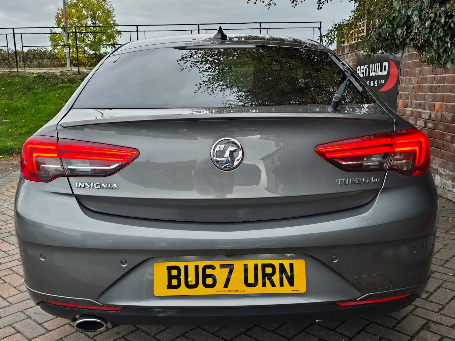 Used Vauxhall Insignia 2017 for sale - 76557121: Photo 6