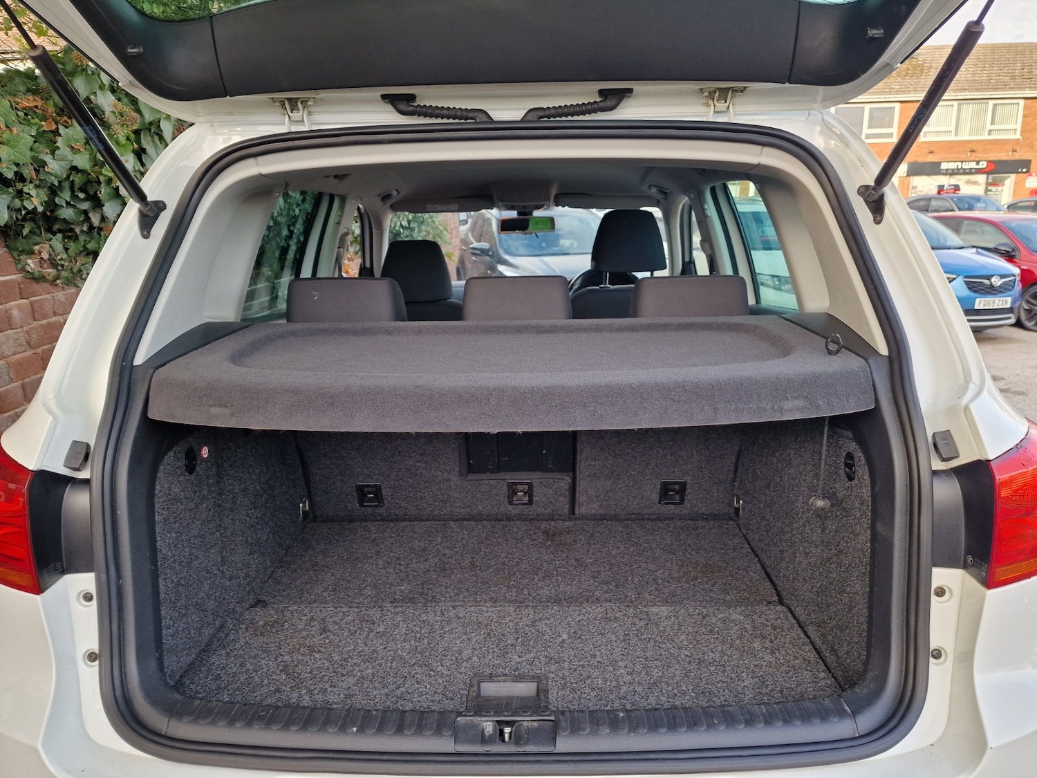 Used Volkswagen Tiguan 2015 for sale - 76414985: Photo 17