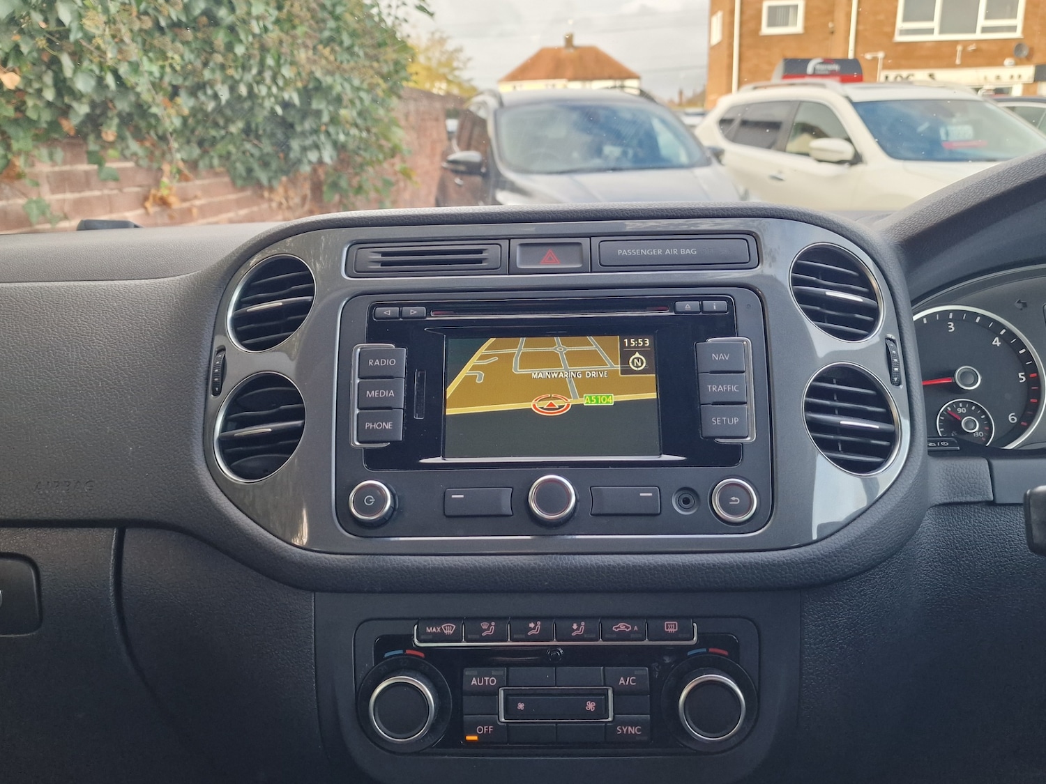 Used Volkswagen Tiguan 2015 for sale - 76414985: Photo 24