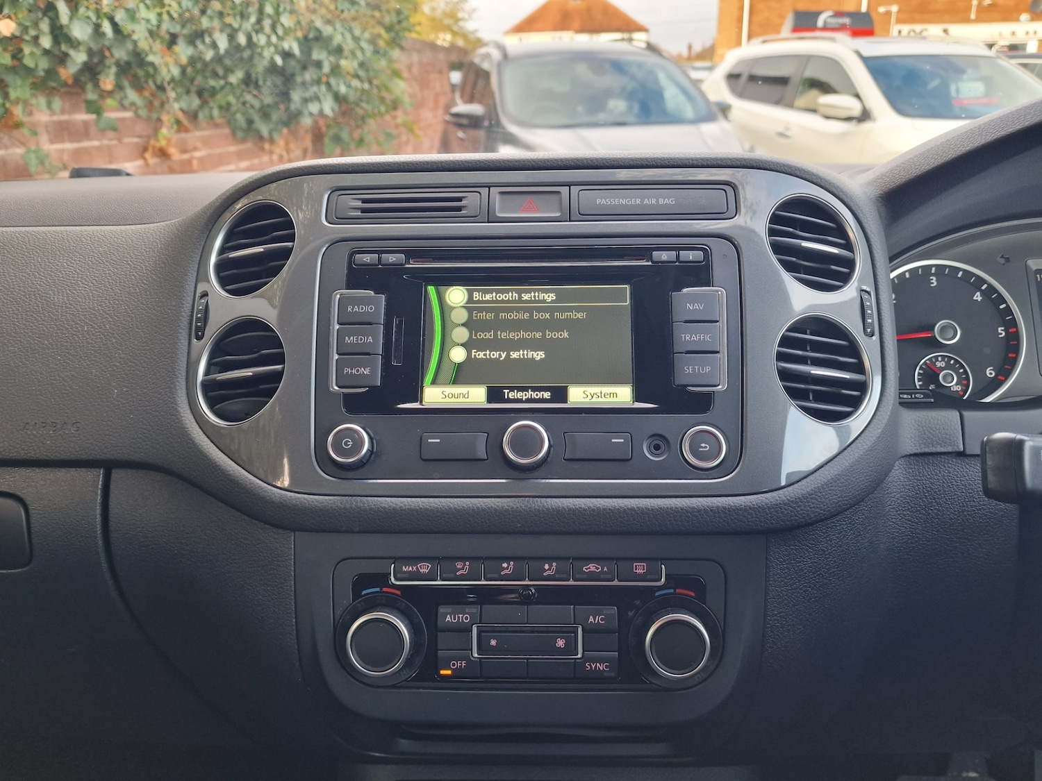 Used Volkswagen Tiguan 2015 for sale - 76414985: Photo 25