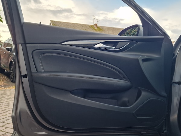 Used Vauxhall Insignia 2017 for sale - 76331118: Photo 28