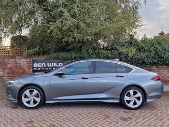 Used Vauxhall Insignia 2017 for sale - 76331118: Photo 2