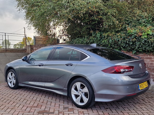 Used Vauxhall Insignia 2017 for sale - 76331118: Photo 3