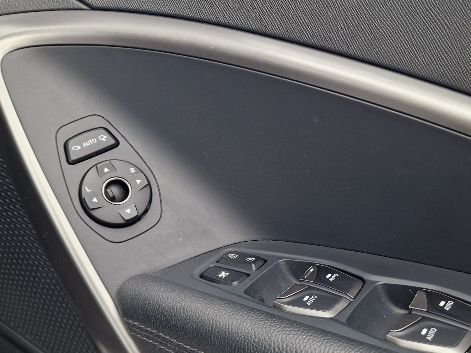 Used Hyundai Santa Fe 2018 for sale - 77460338: Photo 15