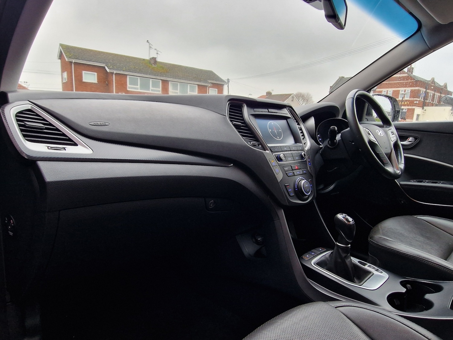 Used Hyundai Santa Fe 2018 for sale - 77460338: Photo 17