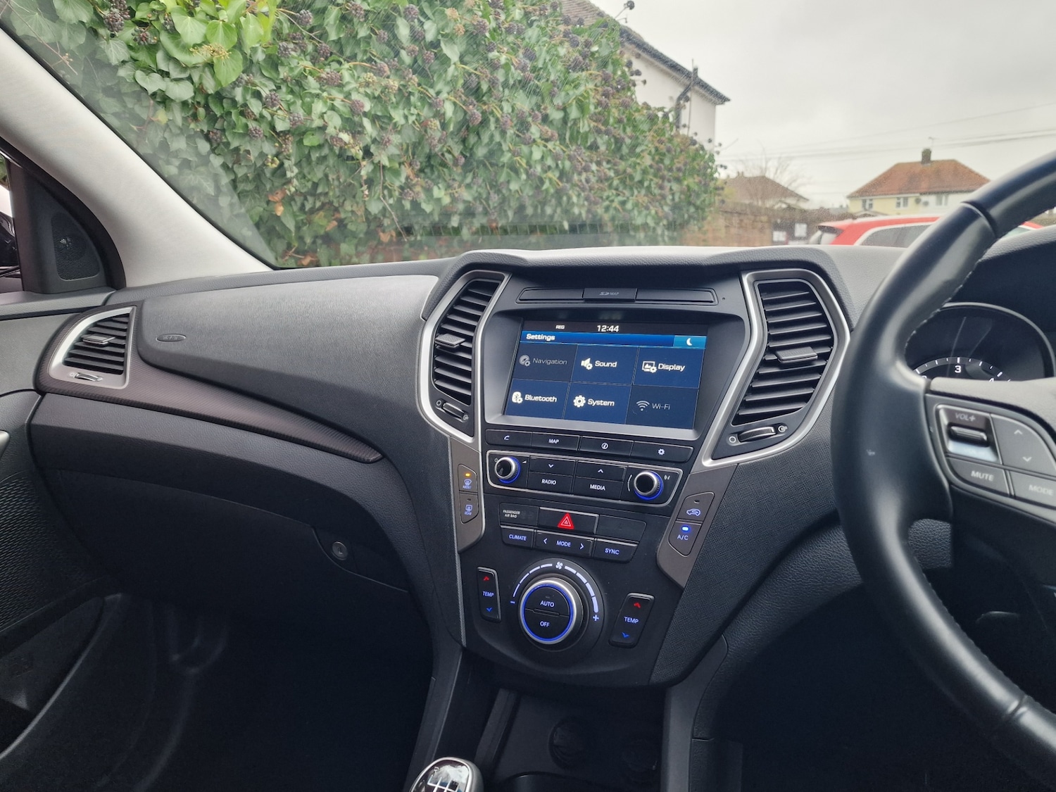 Used Hyundai Santa Fe 2018 for sale - 77460338: Photo 25