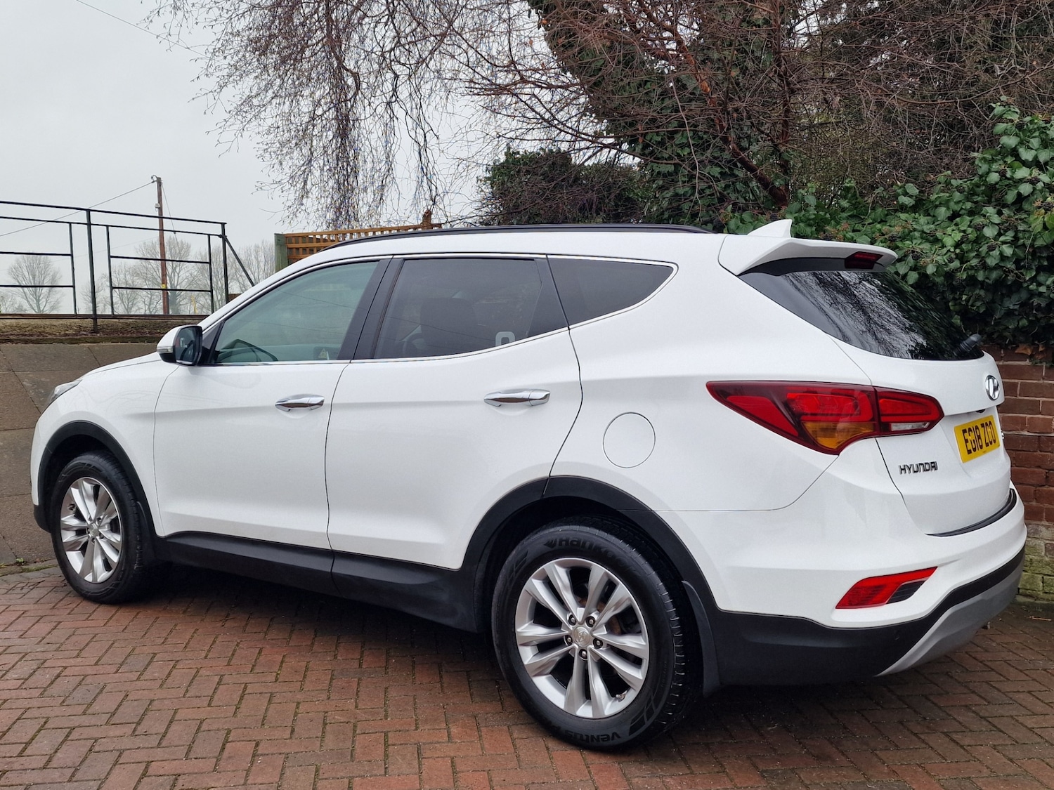 Used Hyundai Santa Fe 2018 for sale - 77460338: Photo 3