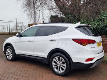 Used Hyundai Santa Fe 2018 for sale - 77460338: Photo