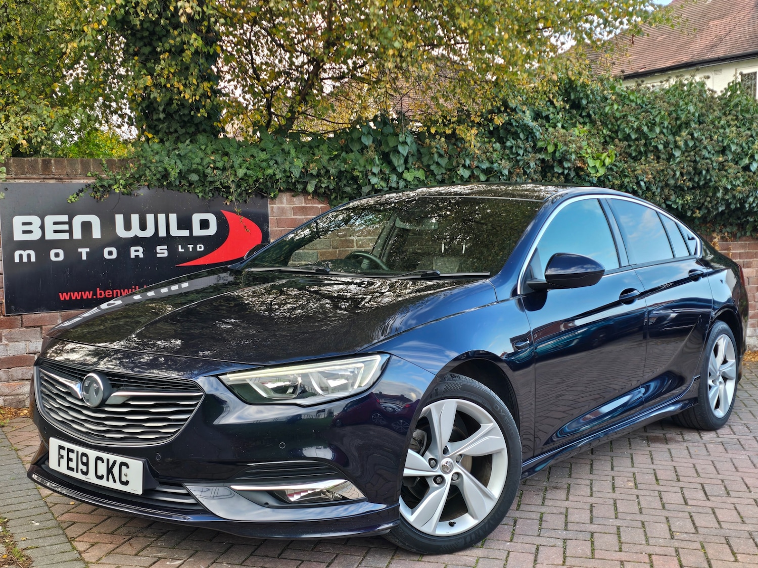 Used Vauxhall Insignia 2019 for sale - 76519538: Photo 1