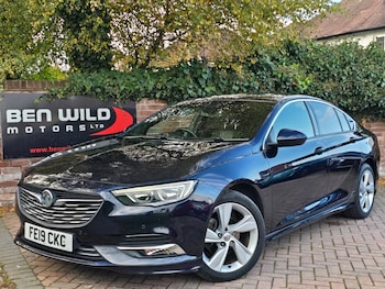 Vauxhall - Insignia