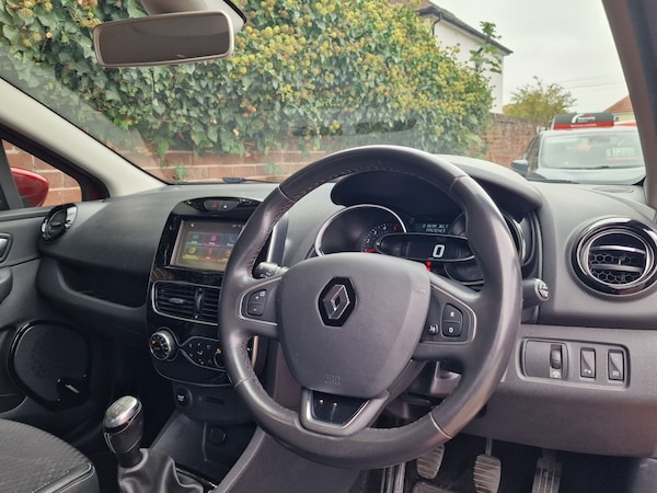 Used Renault Clio 2016 for sale - 76265820: Photo 11