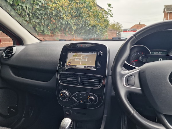 Used Renault Clio 2016 for sale - 76265820: Photo 20