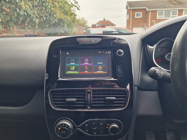 Used Renault Clio 2016 for sale - 76265820: Photo 23