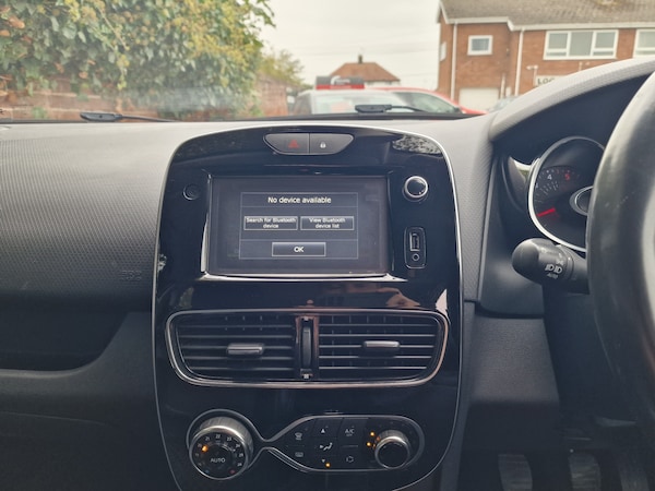 Used Renault Clio 2016 for sale - 76265820: Photo 24