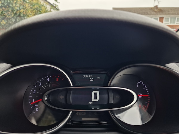 Used Renault Clio 2016 for sale - 76265820: Photo 25
