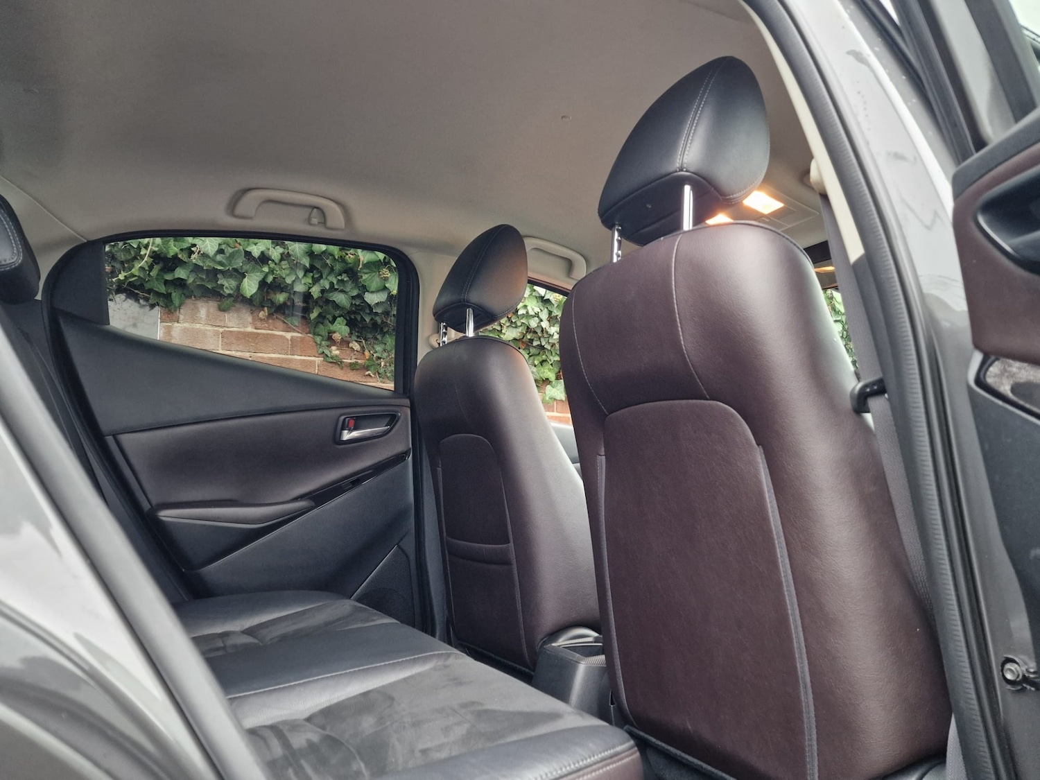 Used Mazda Mazda2 2018 for sale - 77033554: Photo 19