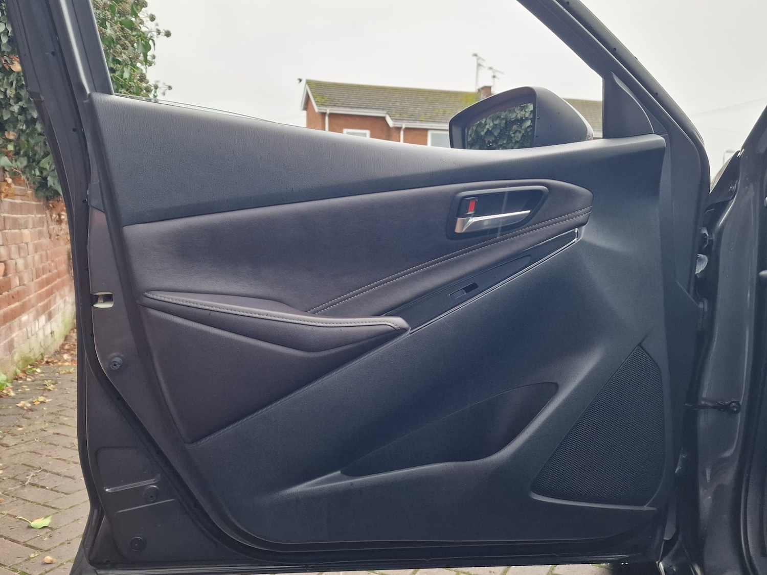 Used Mazda Mazda2 2018 for sale - 77033554: Photo 30