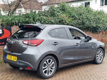 Used Mazda Mazda2 2018 for sale - 77033554: Photo