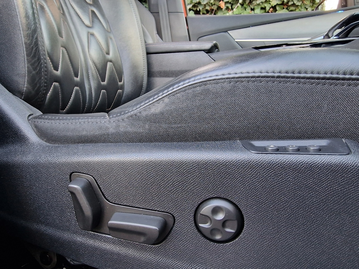 Used Peugeot 3008 2017 for sale - 77847957: Photo 14