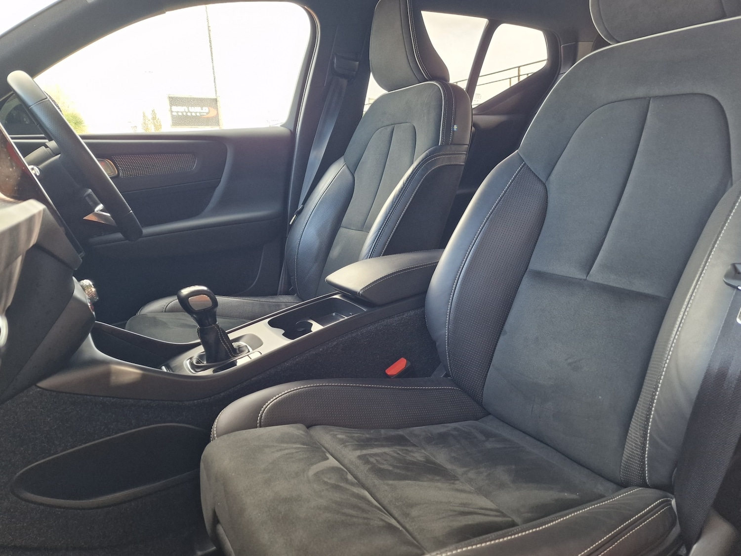 Used Volvo XC40 2019 for sale - 76415377: Photo 14