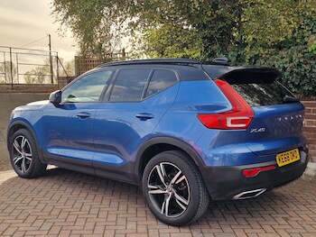 Used Volvo XC40 2019 for sale - 76415377: Photo