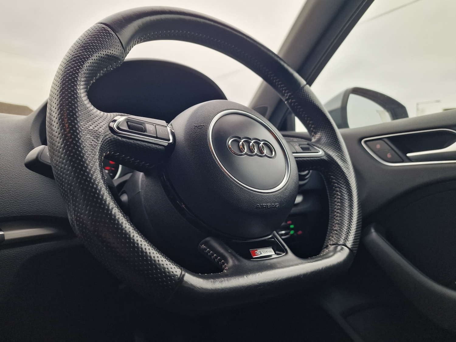 Used Audi A3 2014 for sale - 77070034: Photo 28