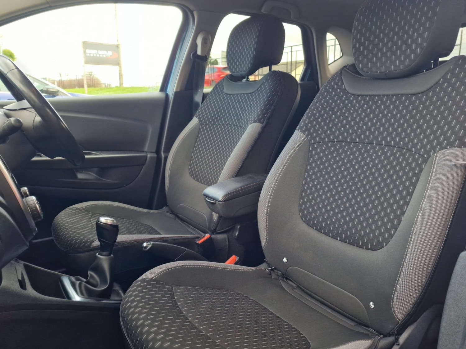 Used Renault Captur 2017 for sale - 77650591: Photo 19