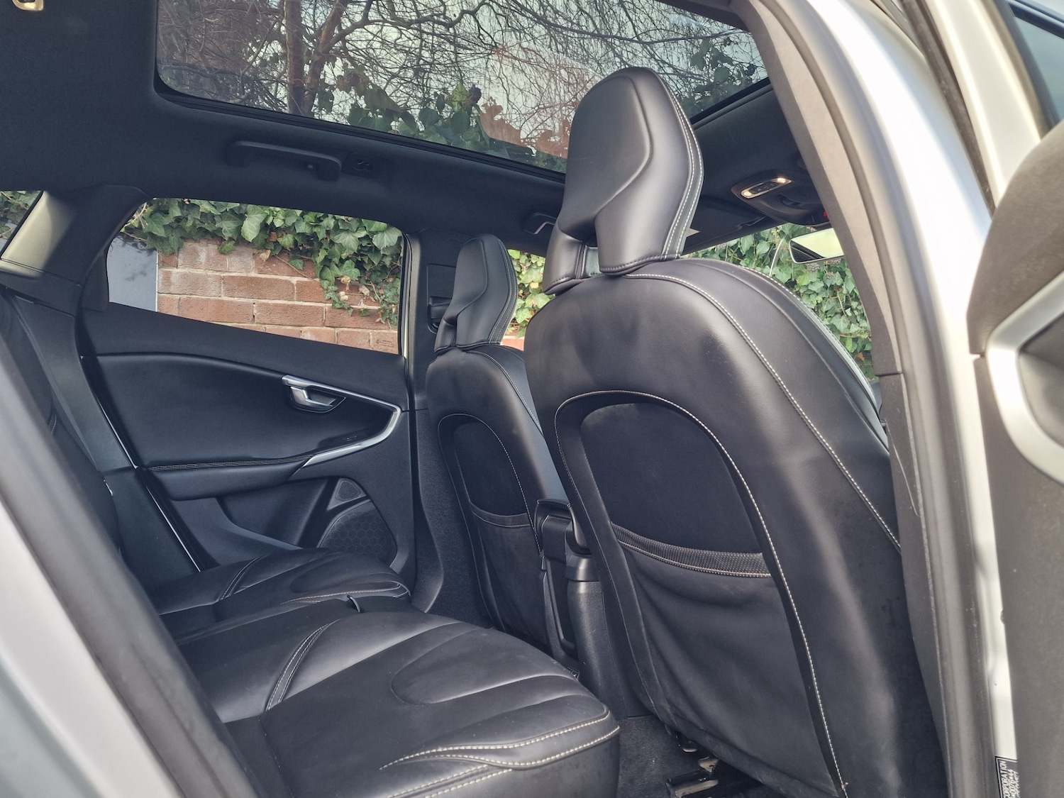 Used Volvo V40 2019 for sale - 77311321: Photo 18