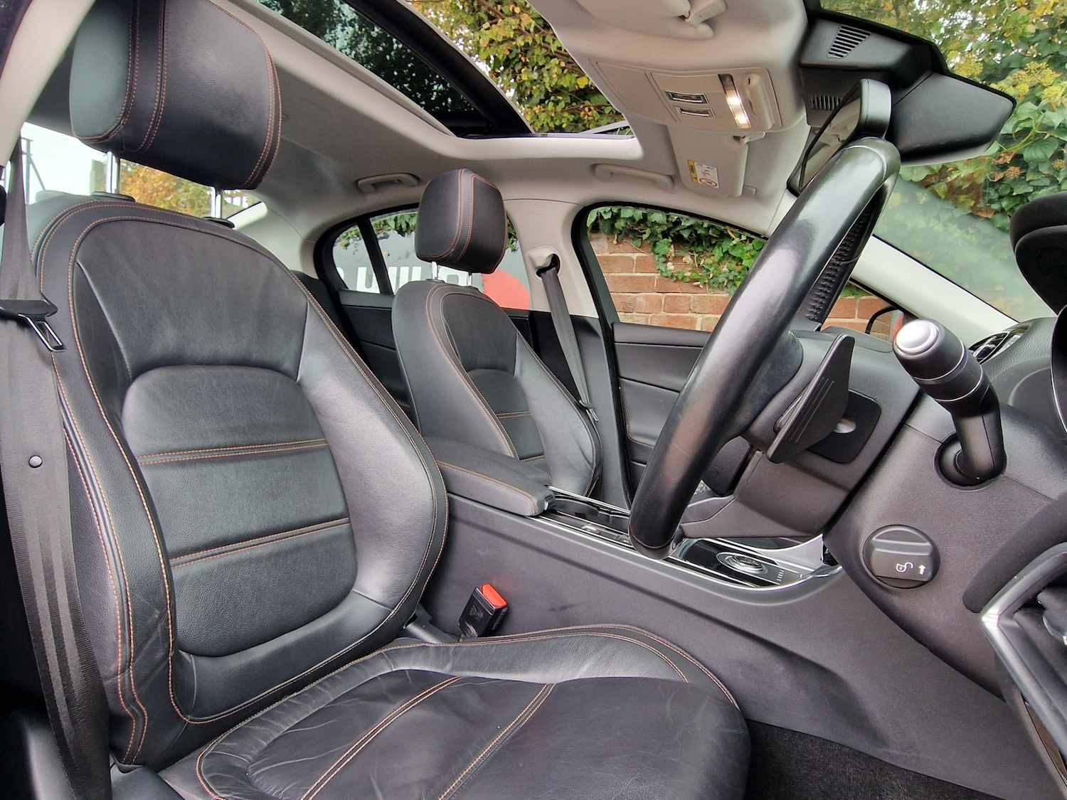 Used Jaguar XE 2024 for sale - 76265711: Photo 10