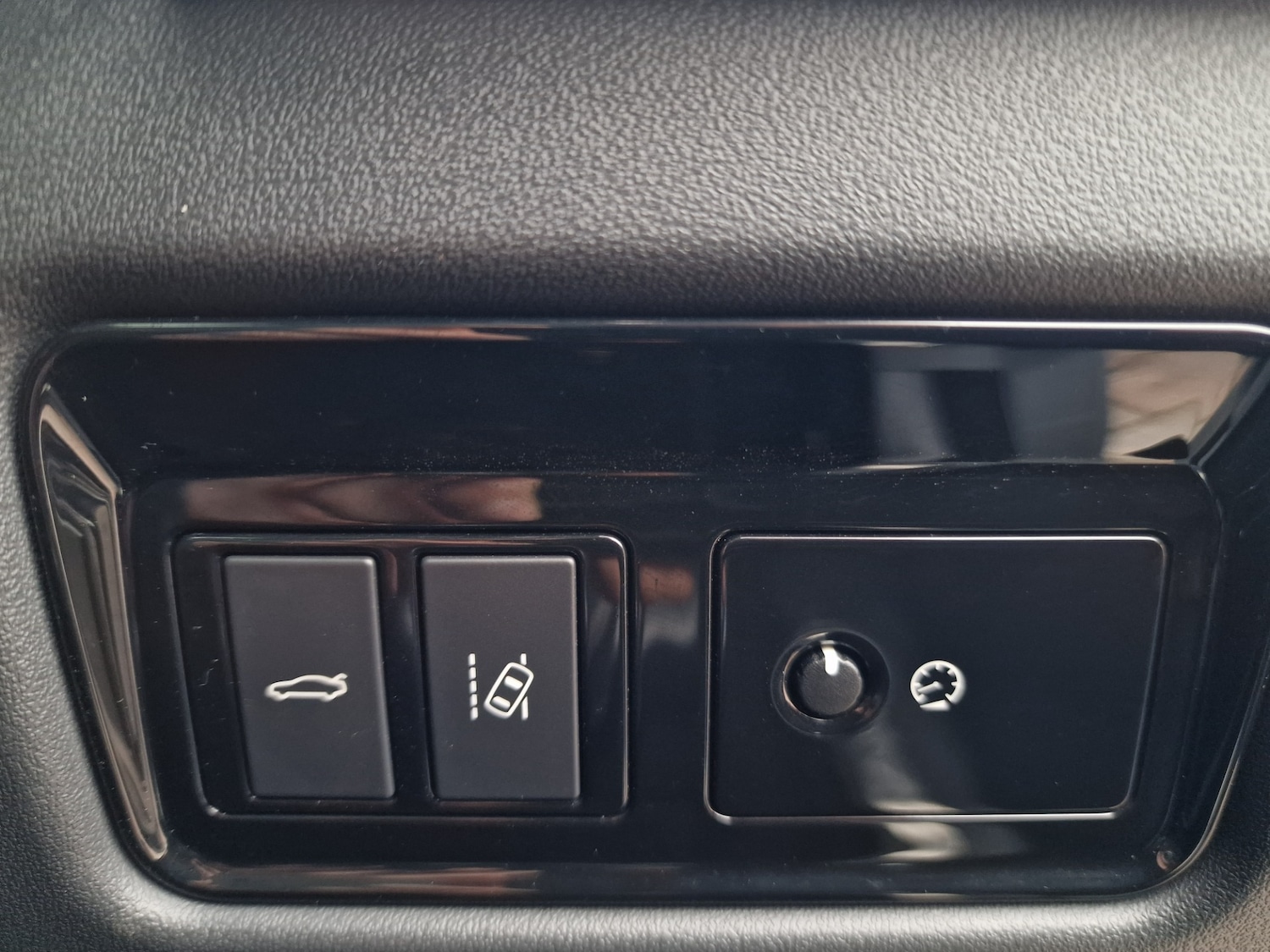 Used Jaguar XE 2024 for sale - 76265711: Photo 13