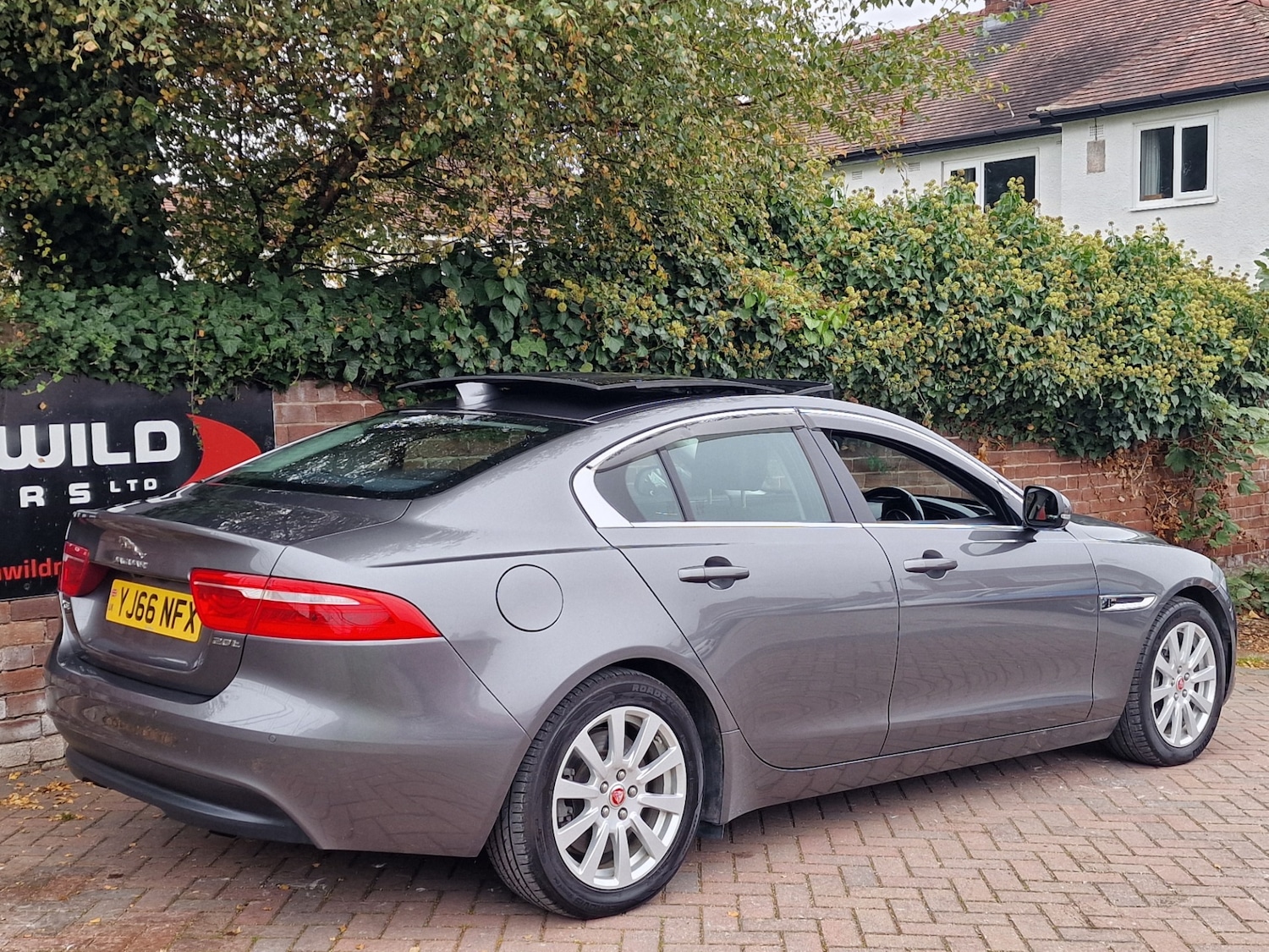 Used Jaguar XE 2024 for sale - 76265711: Photo 7