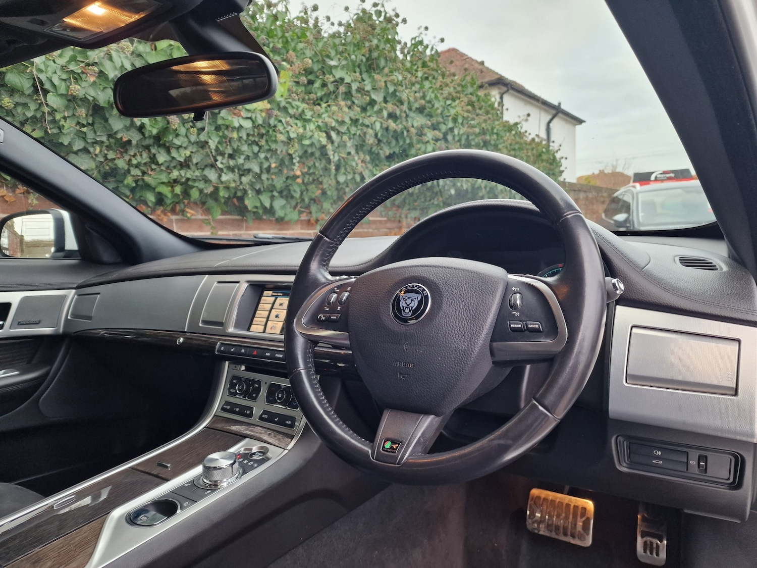 Used Jaguar XF 2015 for sale - 77135971: Photo 11