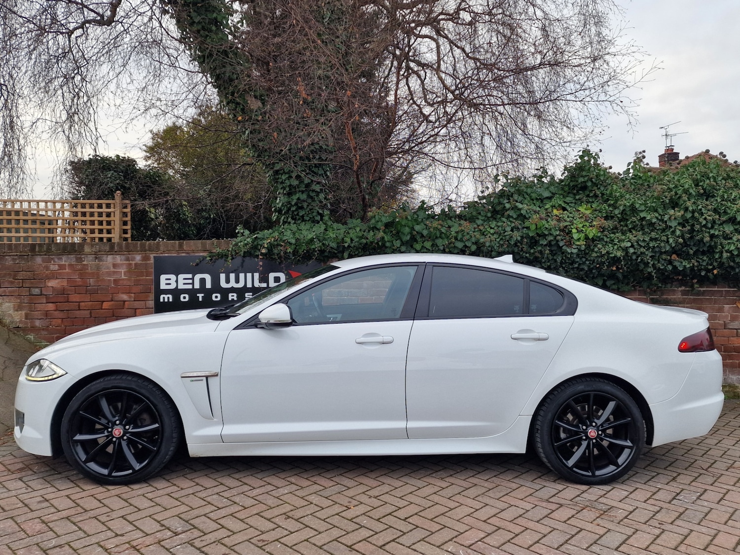 Used Jaguar XF 2015 for sale - 77135971: Photo 2