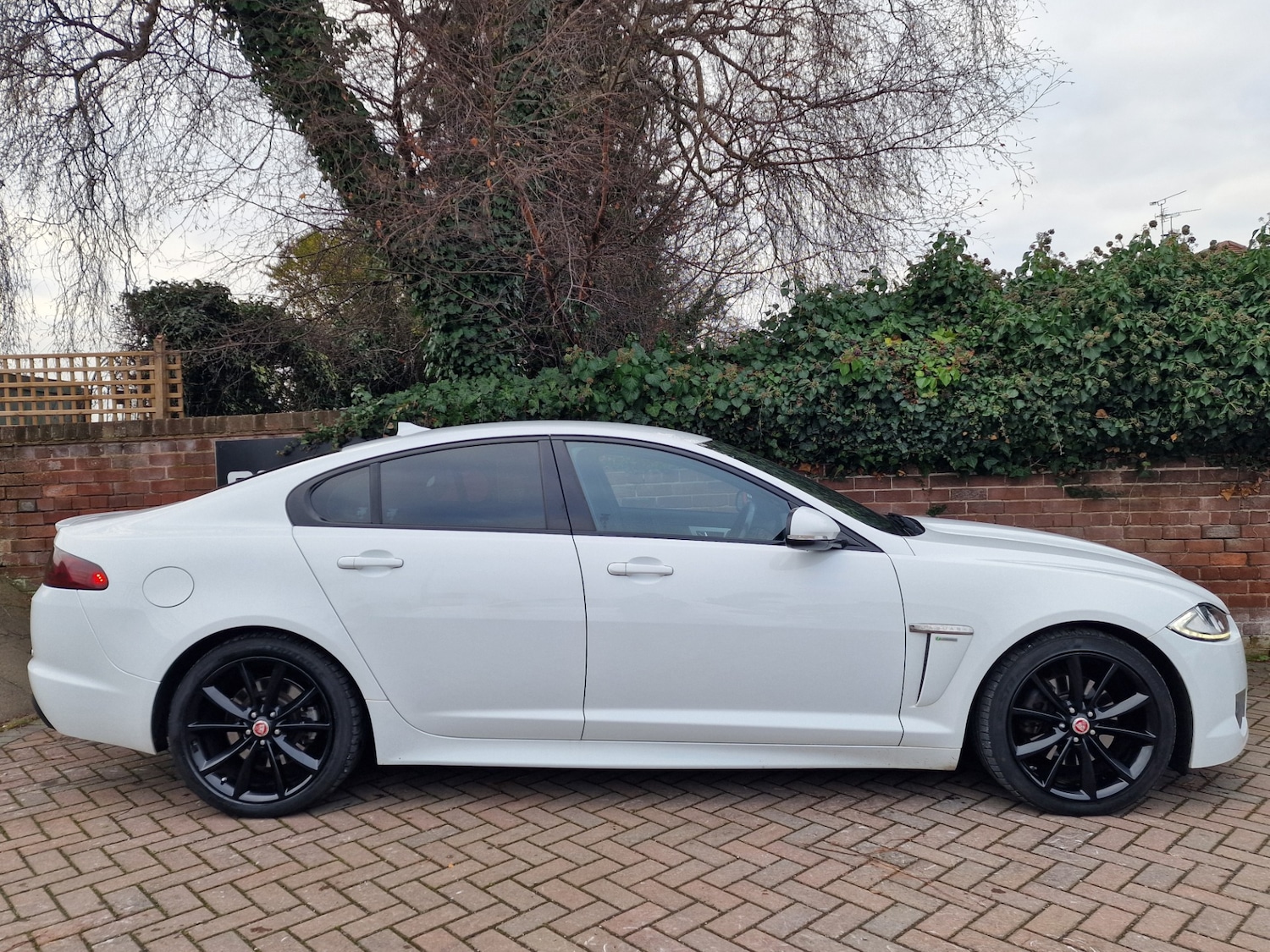 Used Jaguar XF 2015 for sale - 77135971: Photo 8