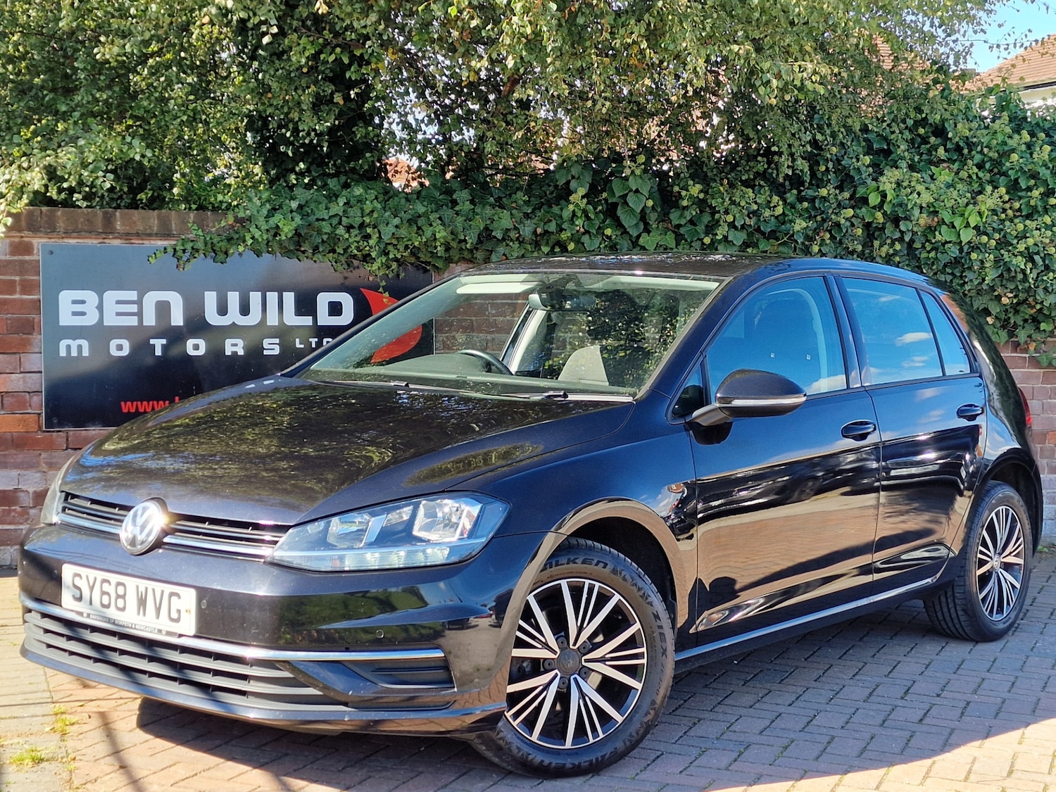 Used Volkswagen Golf 2018 for sale - 76078868: Photo 1