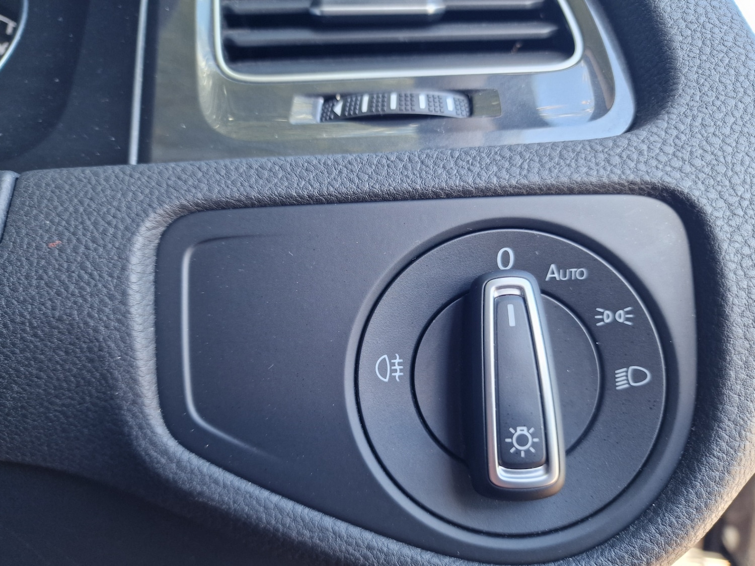 Used Volkswagen Golf 2018 for sale - 76078868: Photo 13