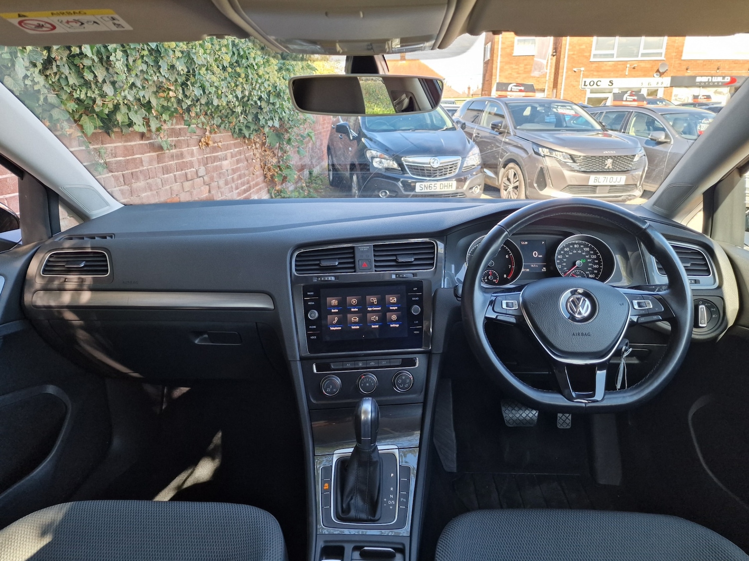 Used Volkswagen Golf 2018 for sale - 76078868: Photo 20