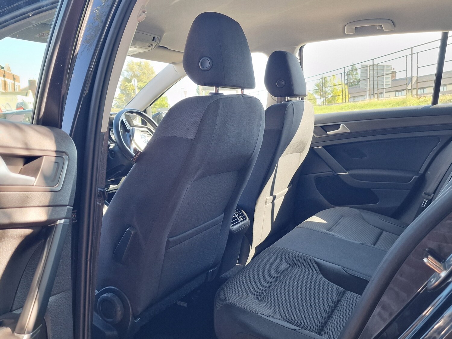 Used Volkswagen Golf 2018 for sale - 76078868: Photo 32