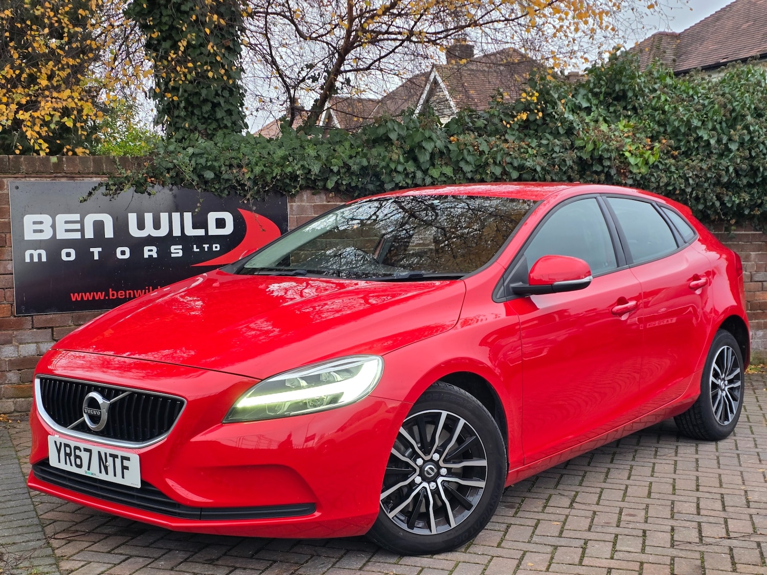 Used Volvo V40 2017 for sale - 76835035: Photo 1
